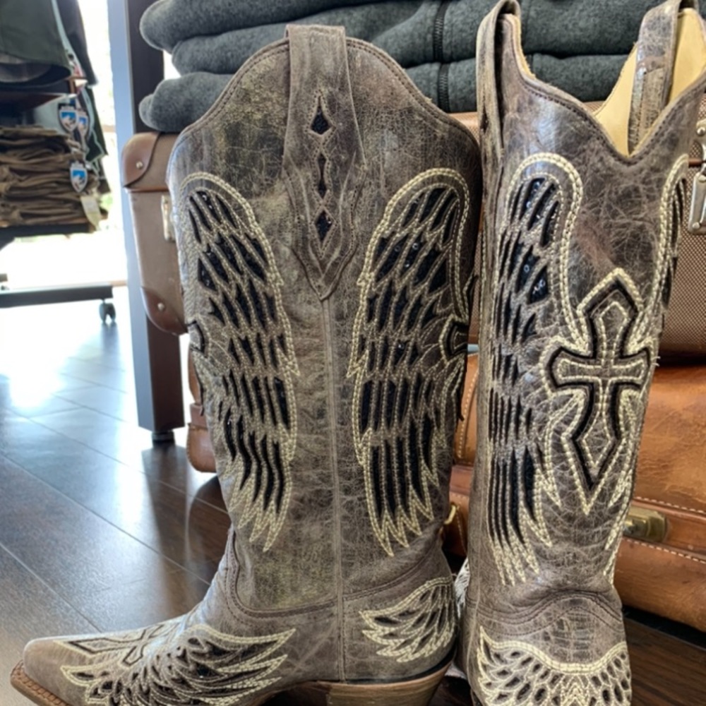 Corral Brown Black Wing and Cross Boots A1241